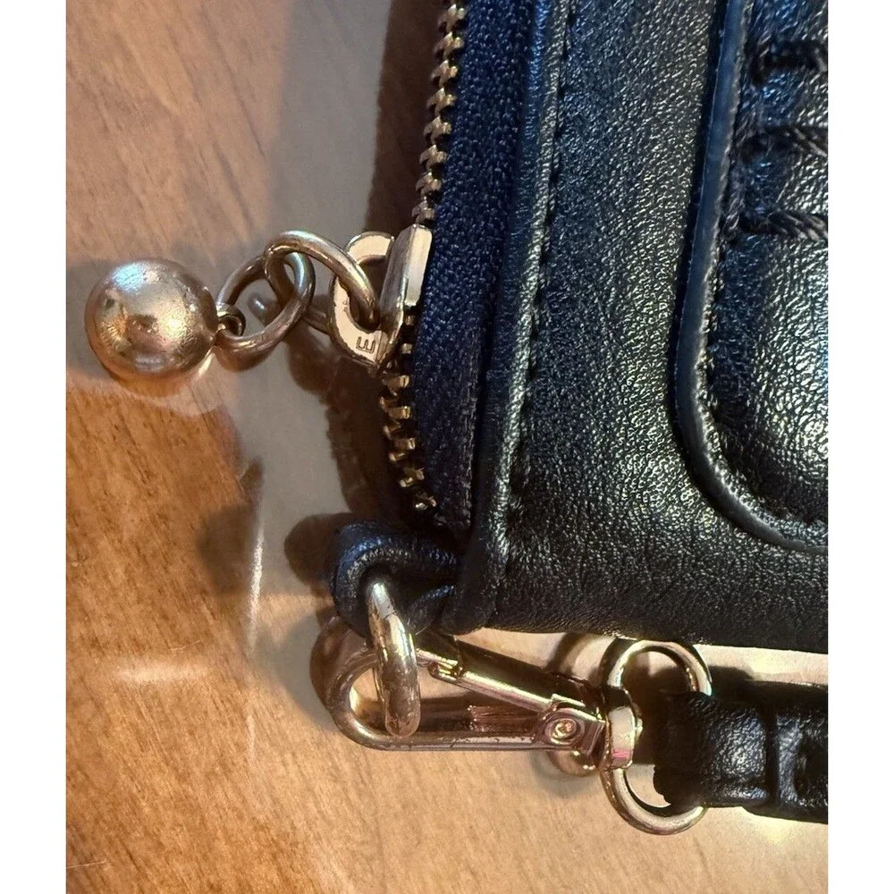 Lauren Conrad Black Wallet Wristlet Gold Zipper Faux Leather Card Holder ID